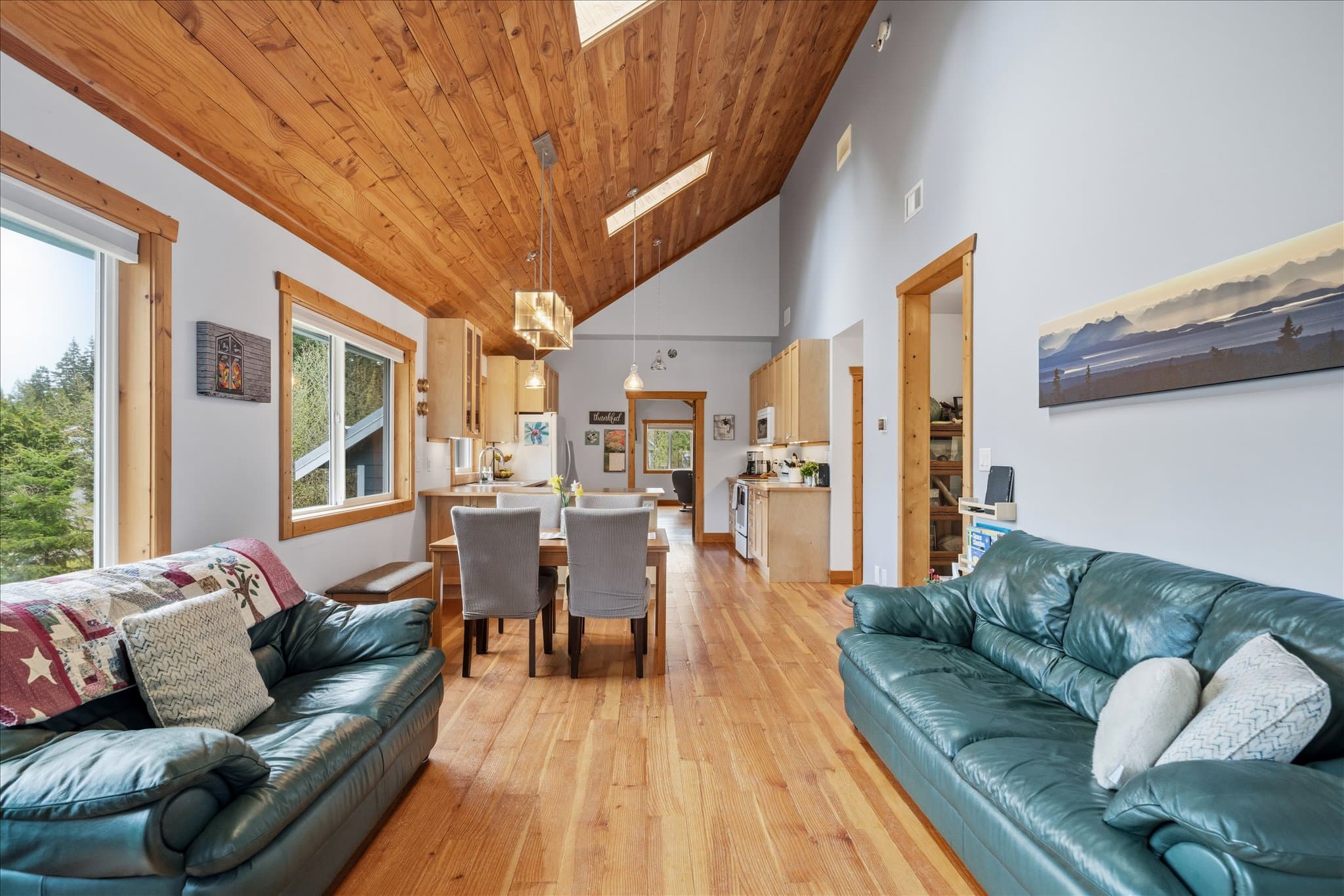 Interior real estate media in Black Creek, BC